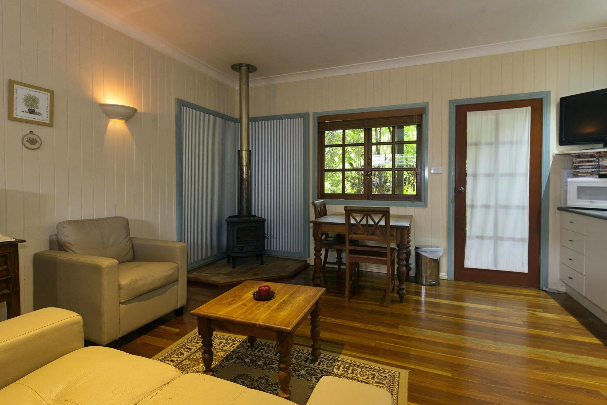 Allumbah Pocket Cottages Yungaburra Ngoại thất bức ảnh