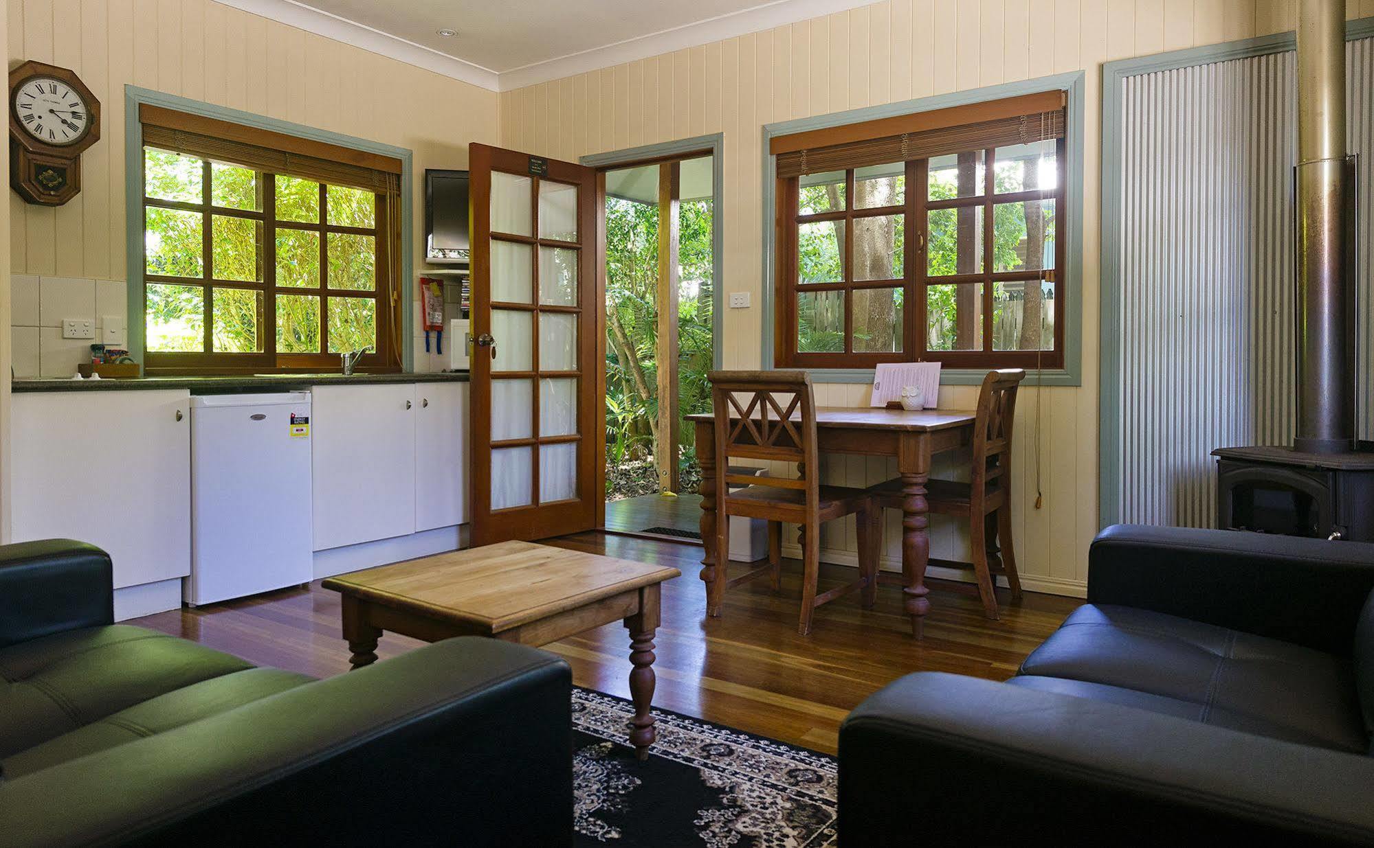 Allumbah Pocket Cottages Yungaburra Ngoại thất bức ảnh
